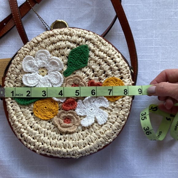 Patricia Nash Macramé Flower Canteen Crossbody Bag - Picture 8 of 12